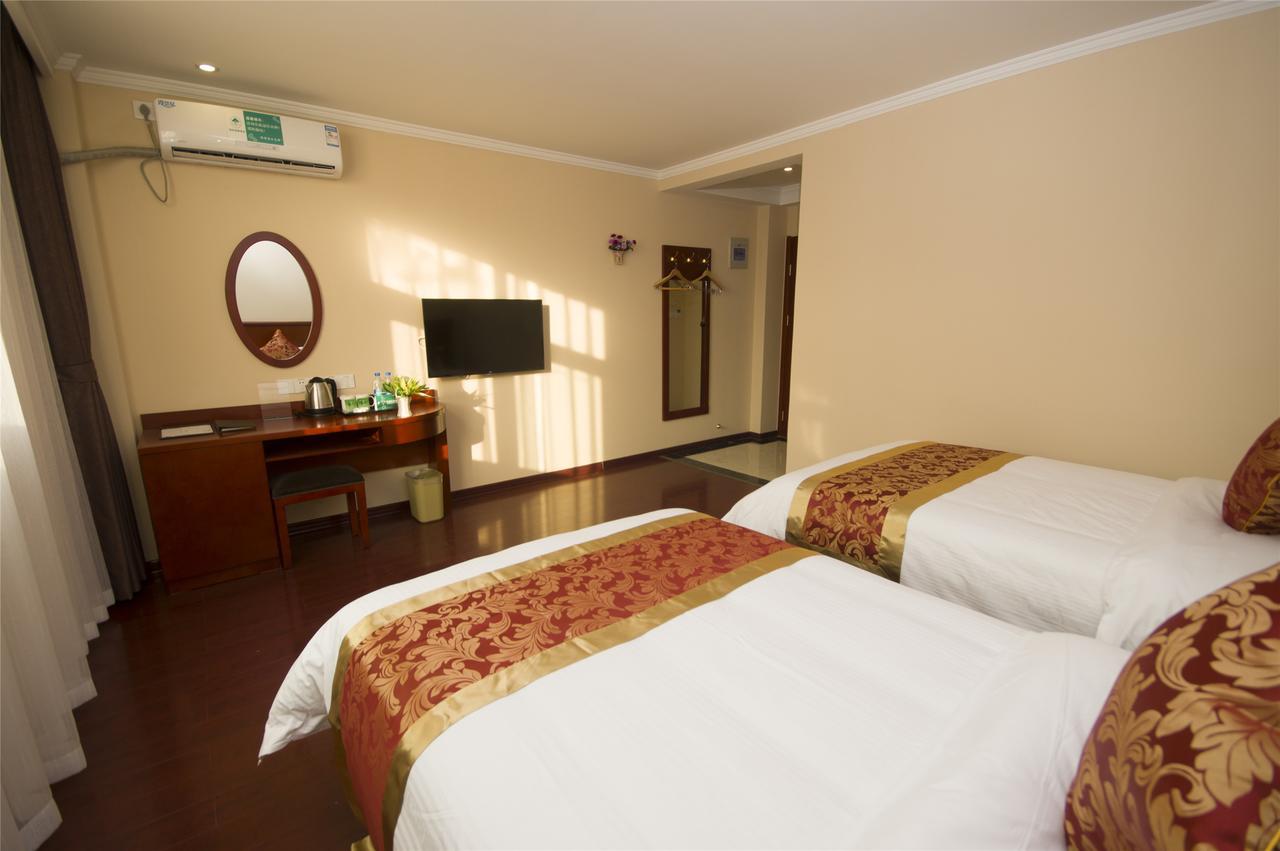 Greentree Alliance Shanghai Chongming Bayi Road Walking Street Hotel Exterior foto