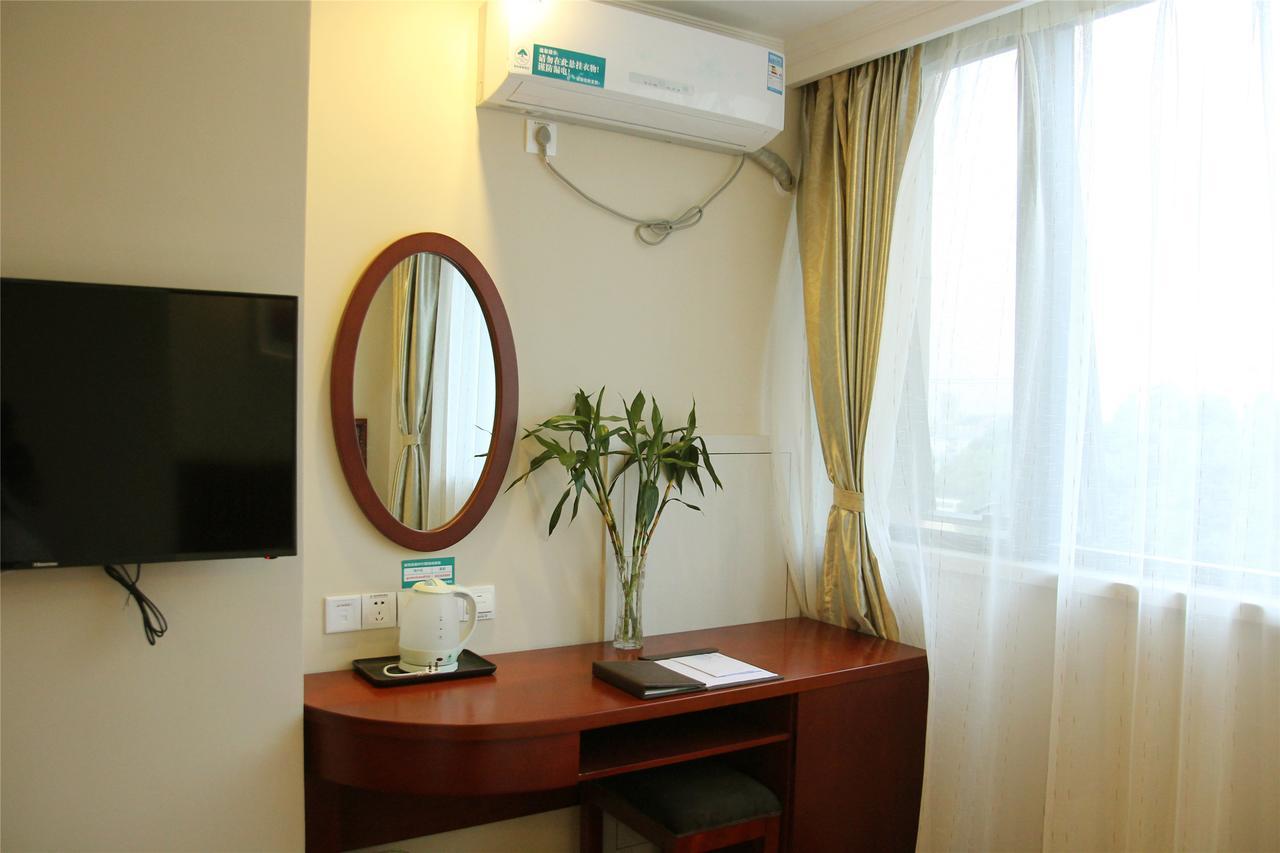 Greentree Alliance Shanghai Chongming Bayi Road Walking Street Hotel Exterior foto