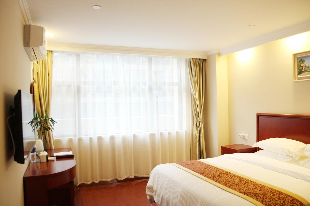 Greentree Alliance Shanghai Chongming Bayi Road Walking Street Hotel Exterior foto