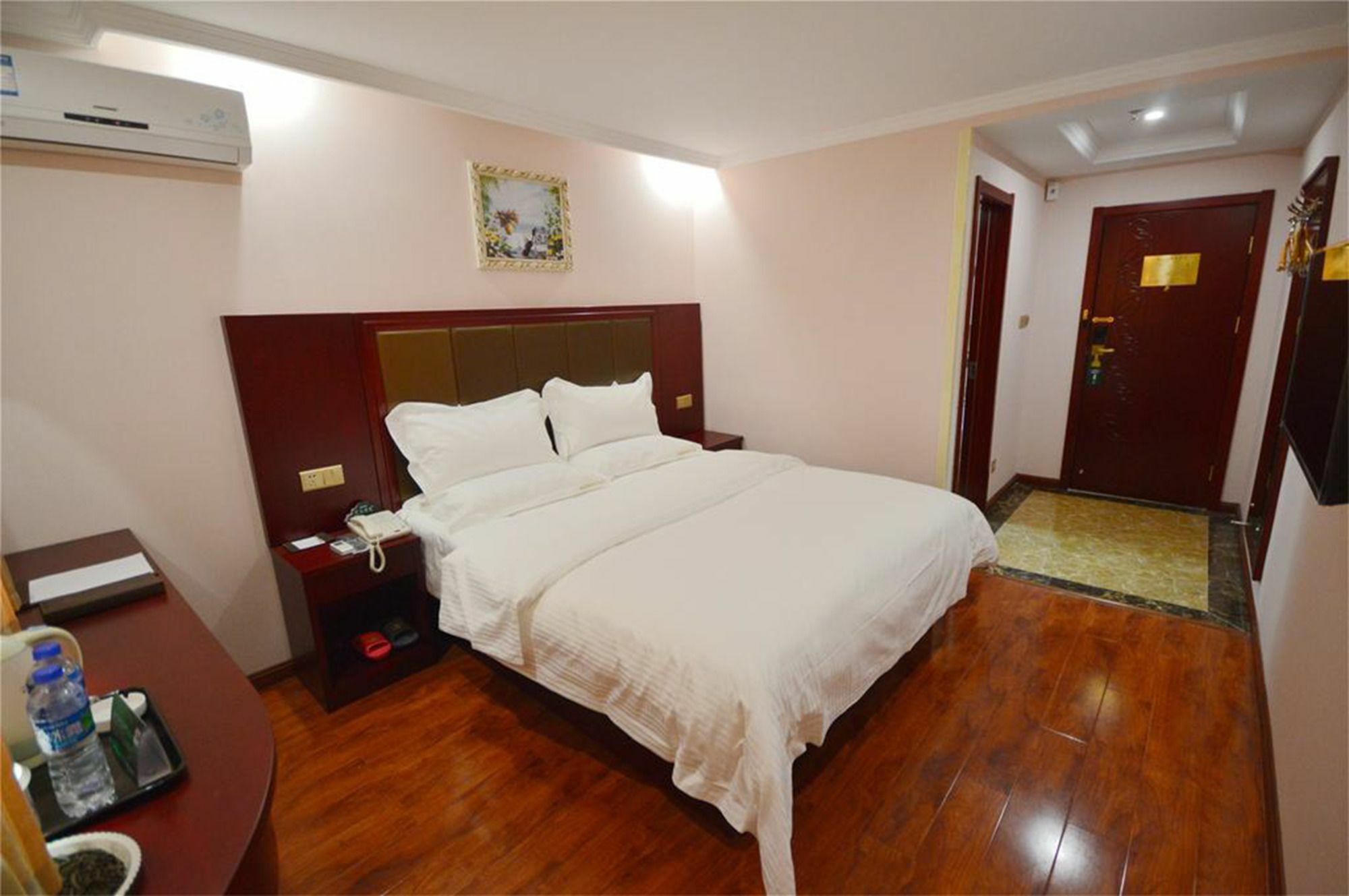 Greentree Alliance Shanghai Chongming Bayi Road Walking Street Hotel Exterior foto
